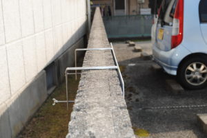 看板フックブロック塀