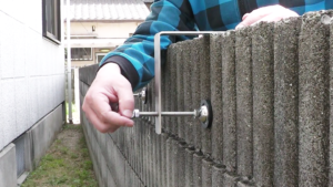 看板フック裏