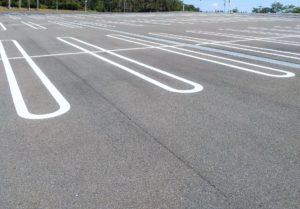 白線のみの駐車場